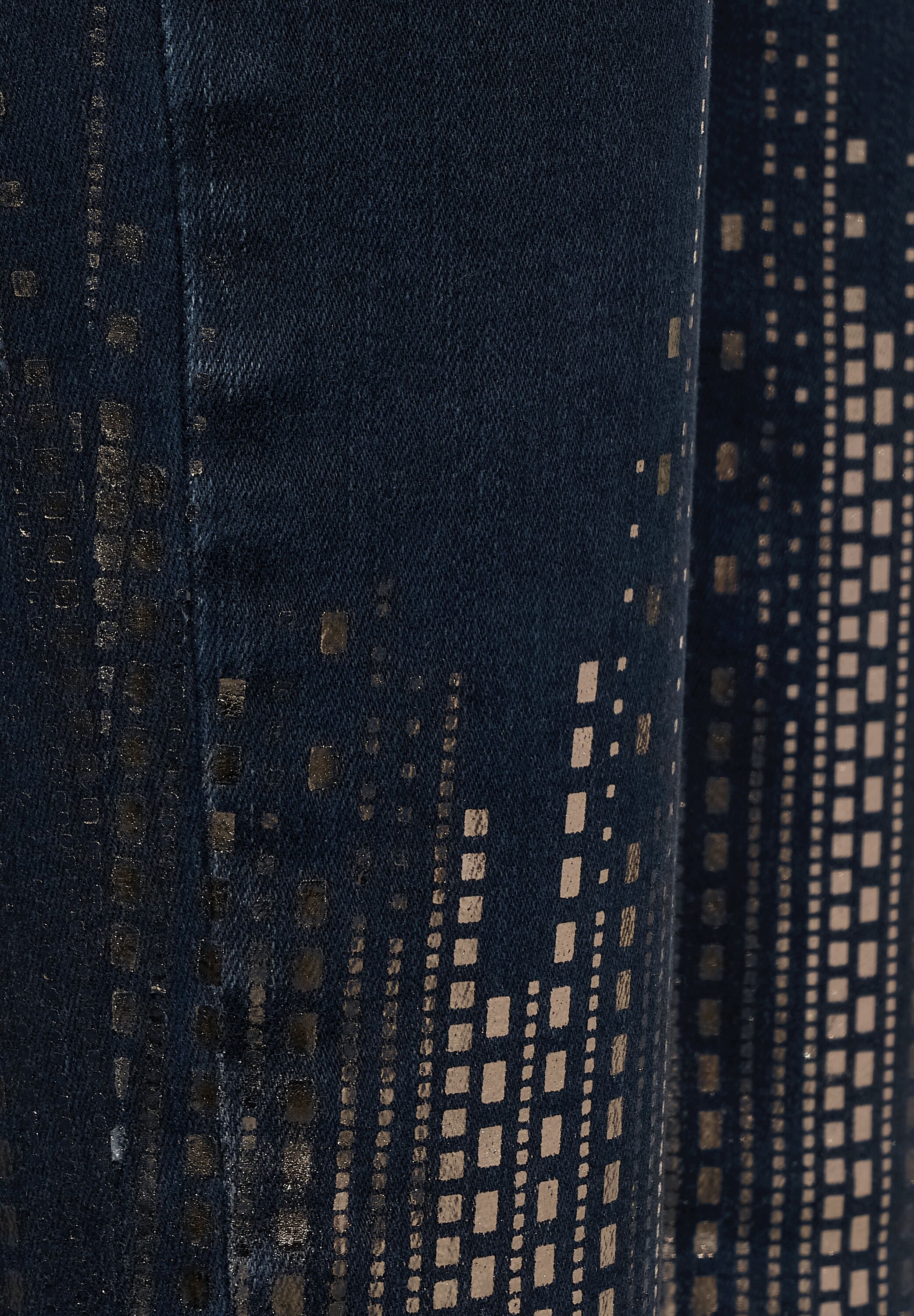 Denim mit Saum-Deko