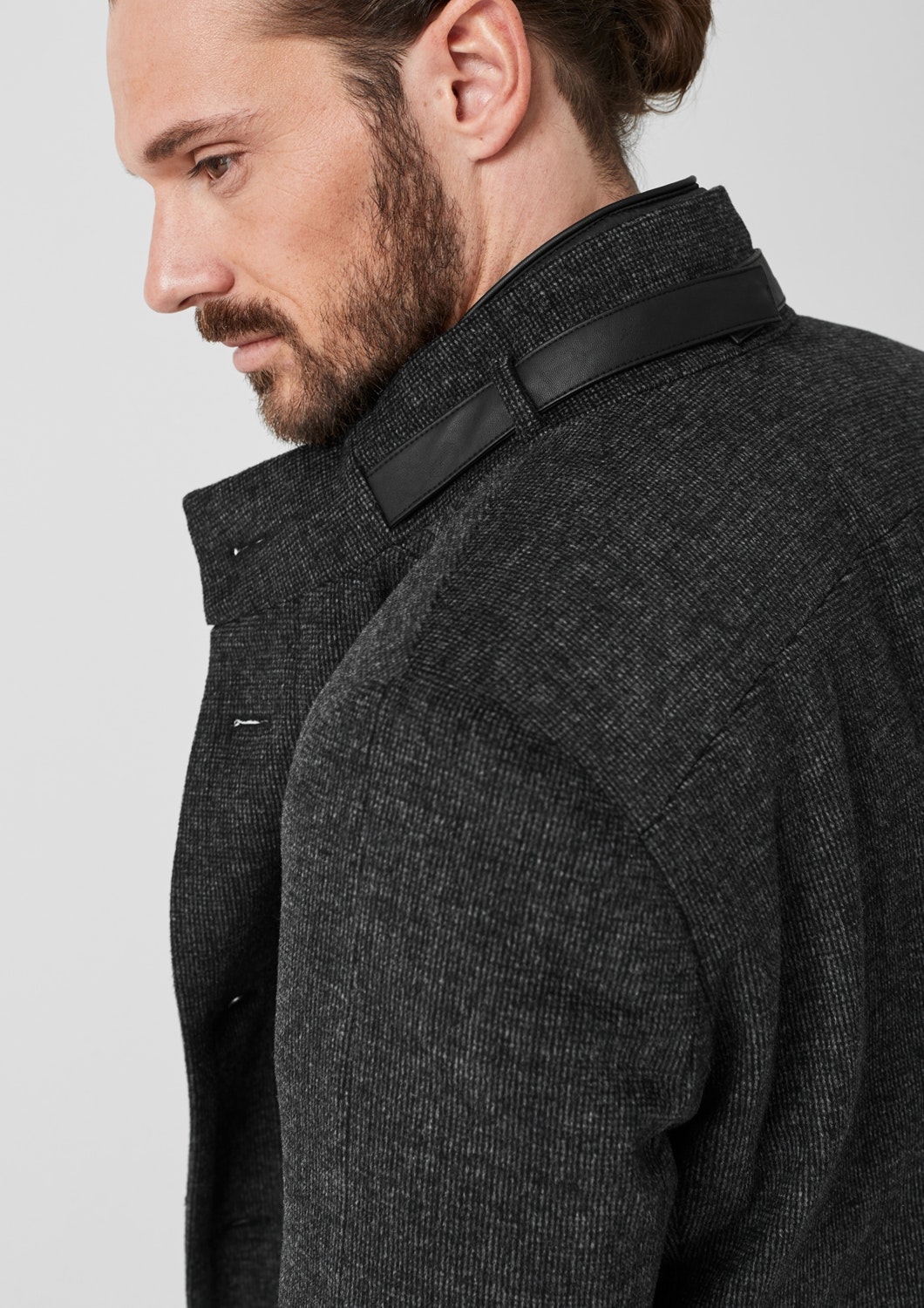 MANTEL, black tweed
