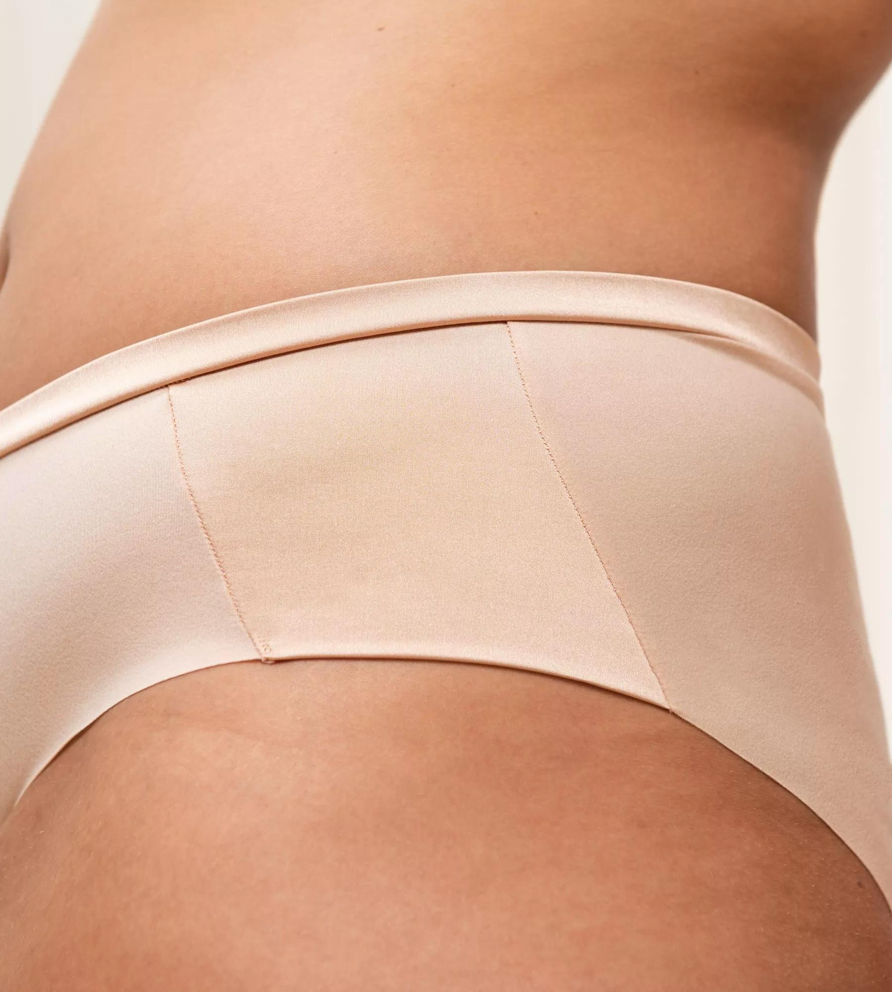 Body Make-up Soft Touch Hipster EX